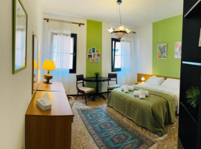 Grimaldi Apartments San Marco & Castello Venedig